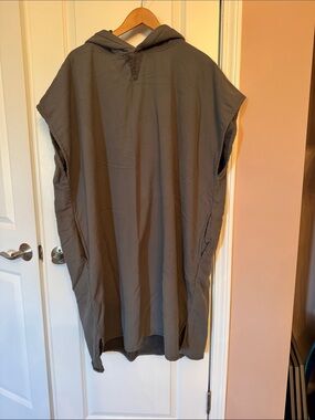 Casual Hooded Poncho in Gray
